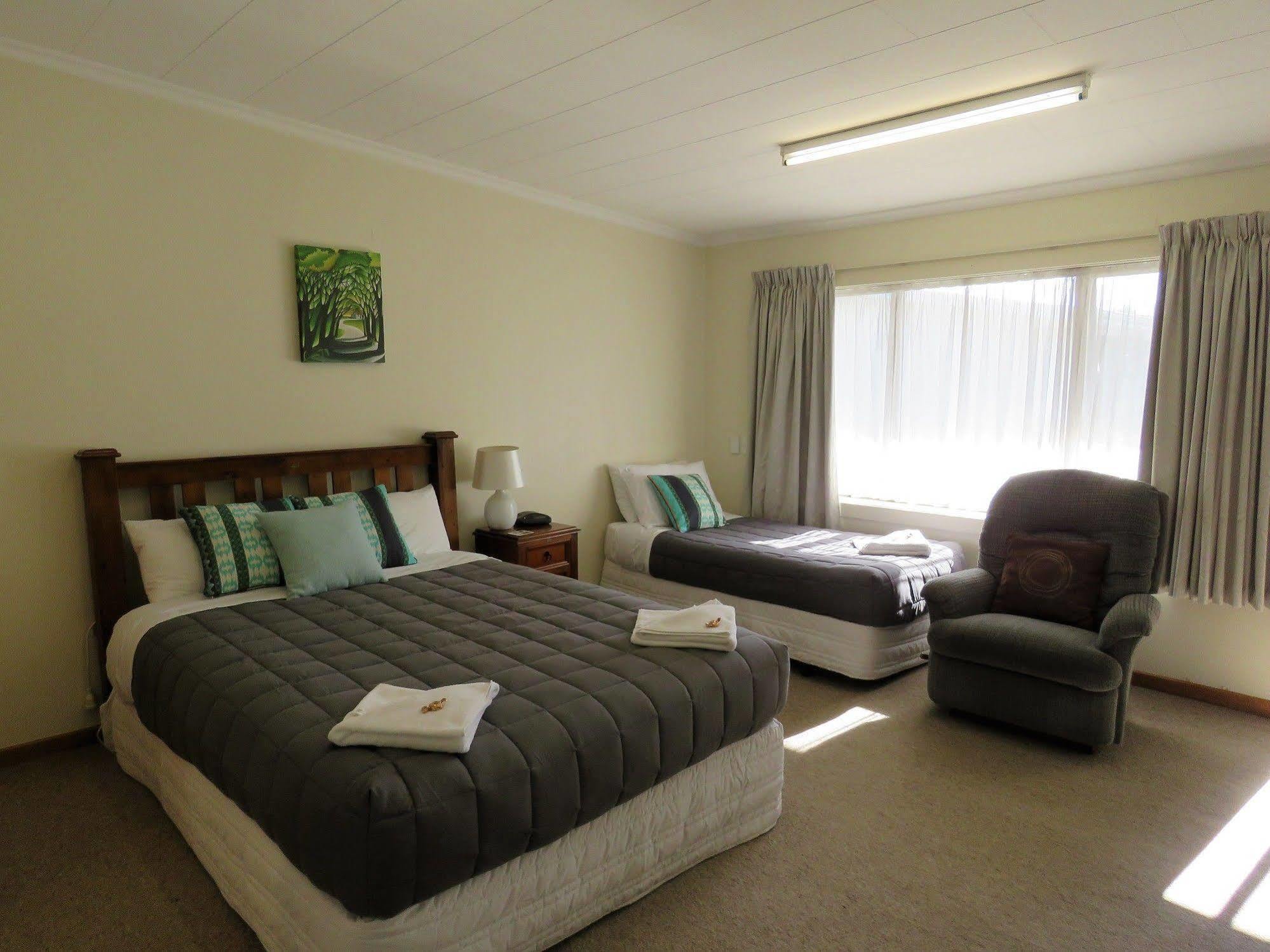 Yarrow Motel Invercargill Exterior photo